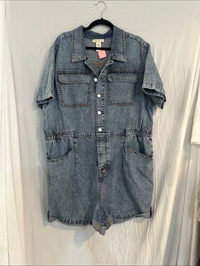 Short Sleeve Denim Romper in Light Blue